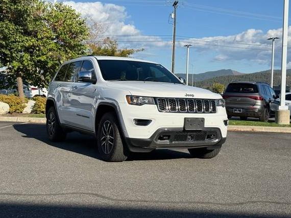 JEEP GRAND CHEROKEE 2018 1C4RJFBM7JC484983 image